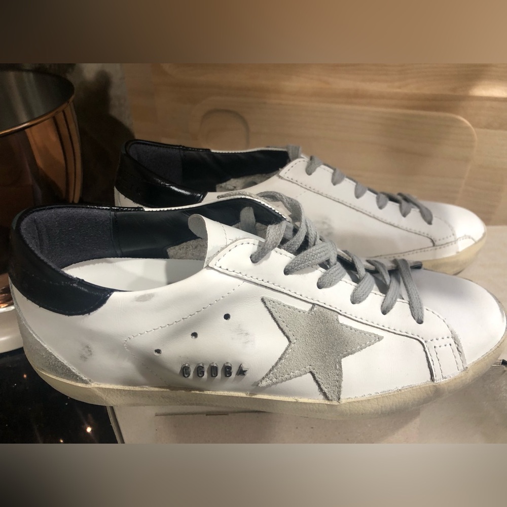 Golden Goose Super-Star Classic White/Ice/Black Sneakers Sz 37 NIB - Picture 2 of 7